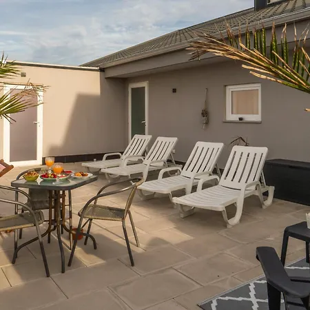 Host Wise Arvore Guest house