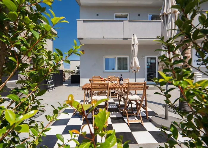 Host Wise Arvore 빌다도콘데